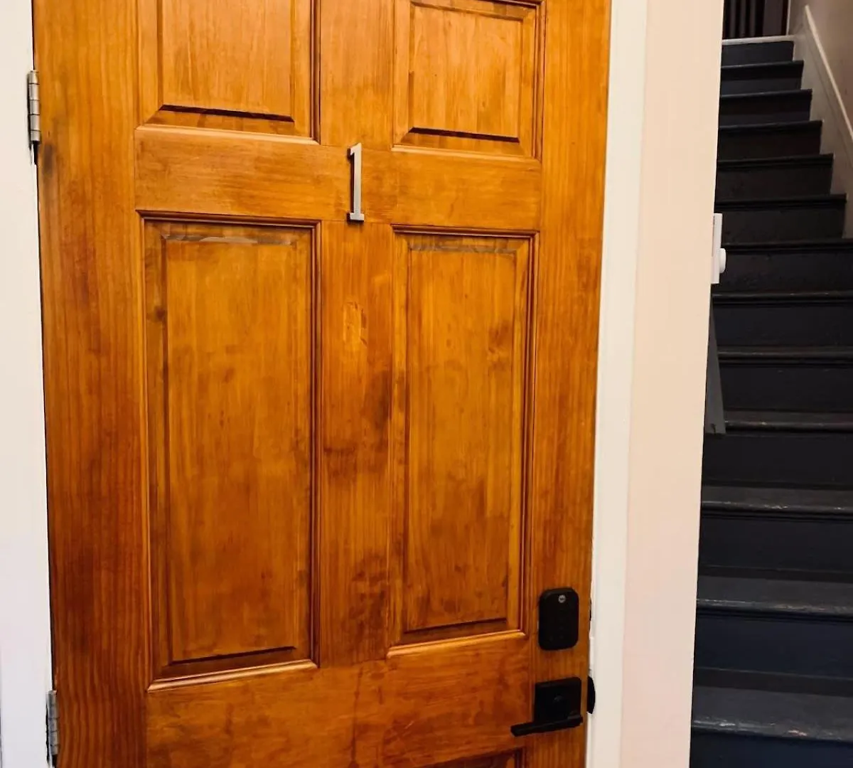 Ultimate Pet-Friendly Studio #1 With Patio At Doggy Digs Halifax Apartment
